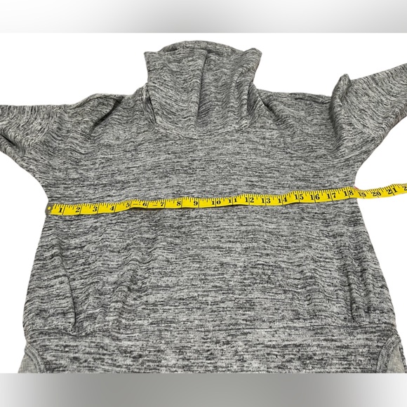 Athleta Running Pullover Sweater Kangaroo Pockets Turtle Neck Size S Grey - Picture 14 of 14